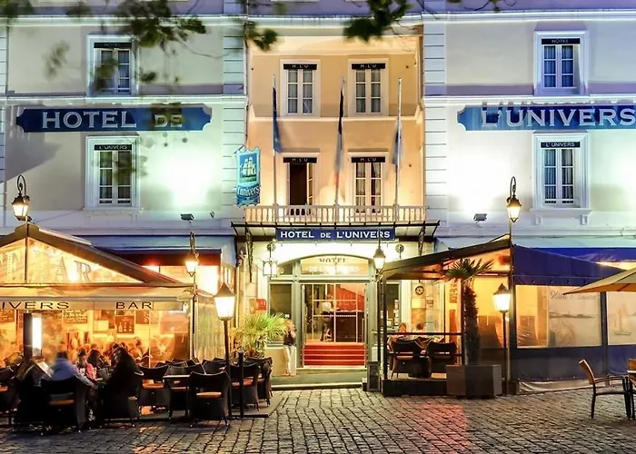 Hotel De L\'Univers