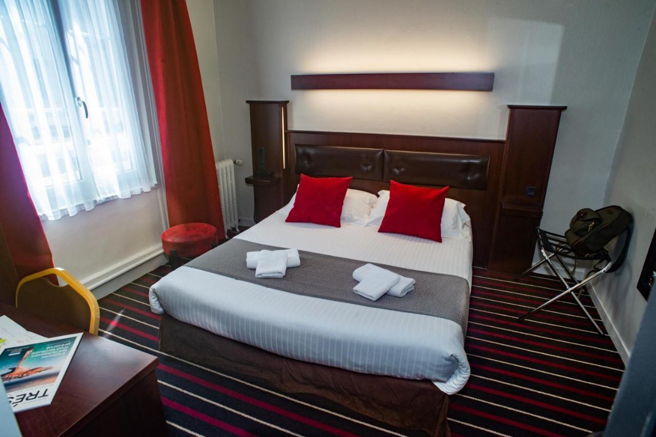 Hotel De L'univers 3*
