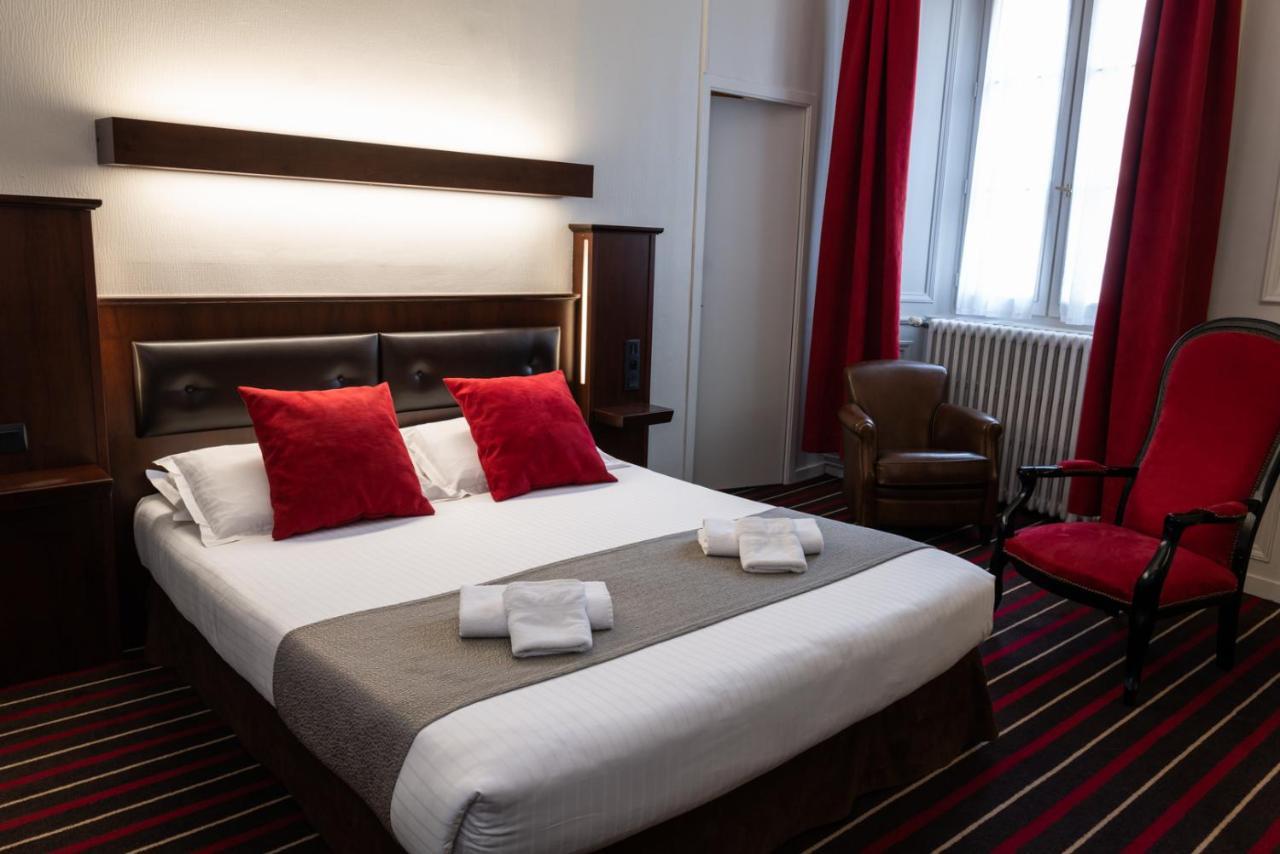 De L'univers Hotel
