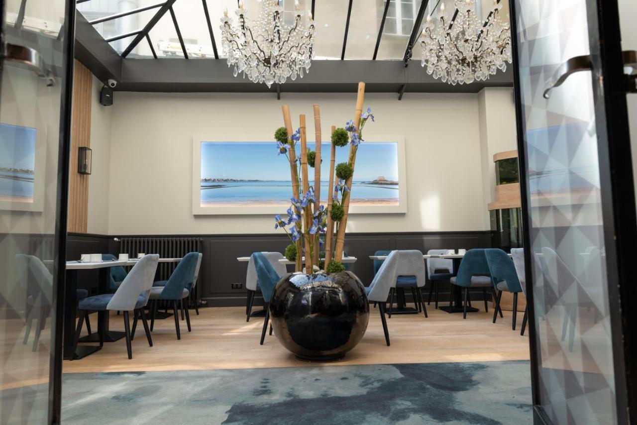 De L'univers Hotel 3*